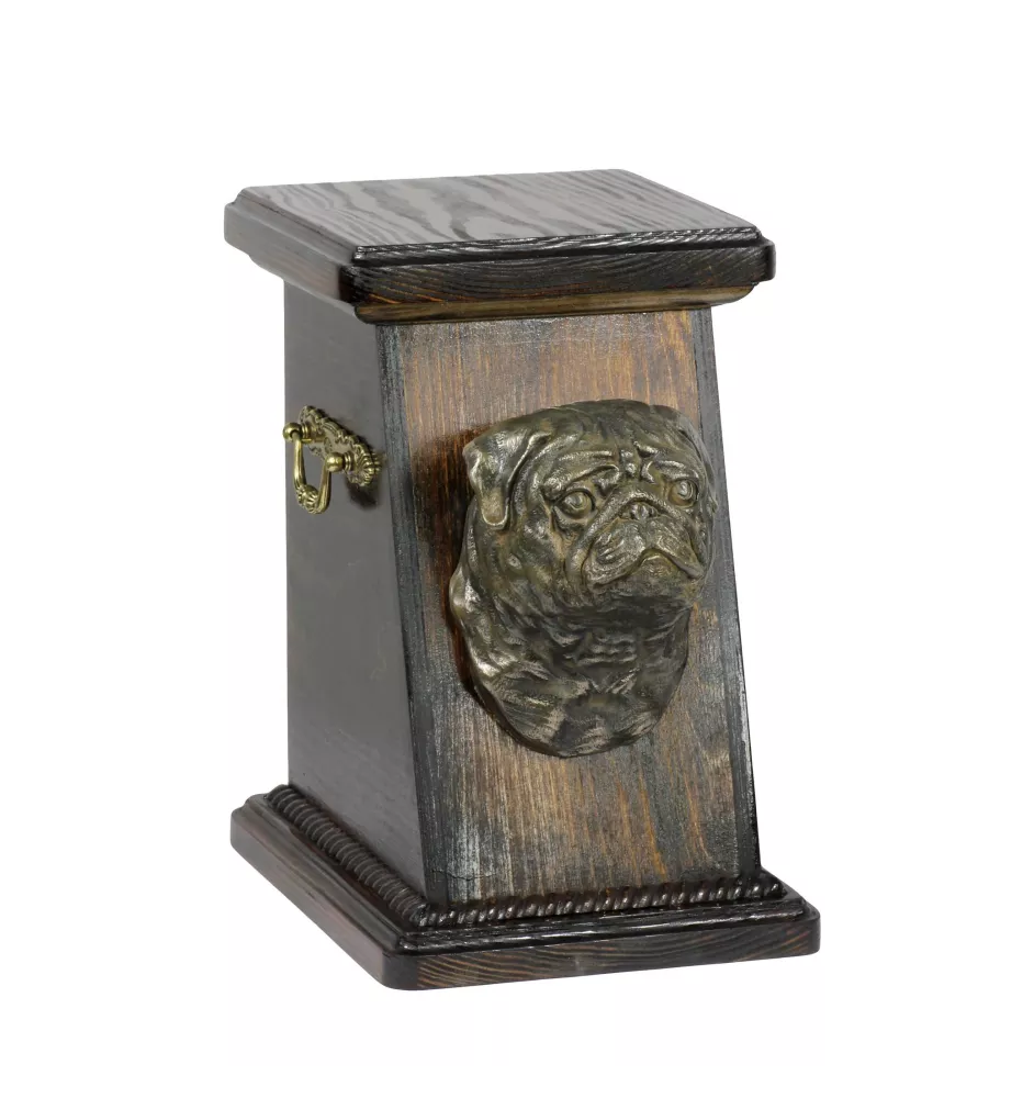 Mops, Pug, Carlin, Carlino, Doguillo eine Ascheurne für Hunde, eine elegante Urne mit einer Statue, eine Gedenkurne mit dem Porträt eines Hundes von der Marke Art-Dog