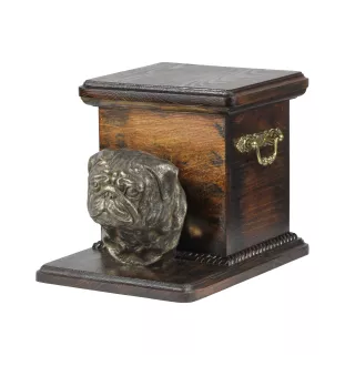 Mops, Pug, Carlin, Carlino, Doguillo - Eine Urne für die Asche eines Hundes mit einer Statuette, eine elegante Urne für einen Hund, eine außergewöhnliche Urne mit dem Porträt eines Hundes von der Mark