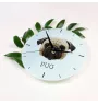 Mops, Pug, Carlin, Carlino, Doguillo - geometrische Wanduhr mit Bild und Aufschrift der Marke Art-Dog