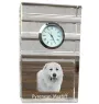Mâtin des Pyrénées, Mastín del Pirineo - une horloge en verre avec une photo, une photo de chien dans un cristal, une horloge de bureau personnalisée de la marque Art-Dog