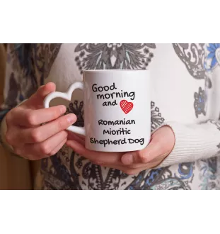 Chien de berger roumain de Mioritza - tasse avec chien, une tasse adorable avec une anse en forme de cœur, un cadeau universel de la marque Art-Dog