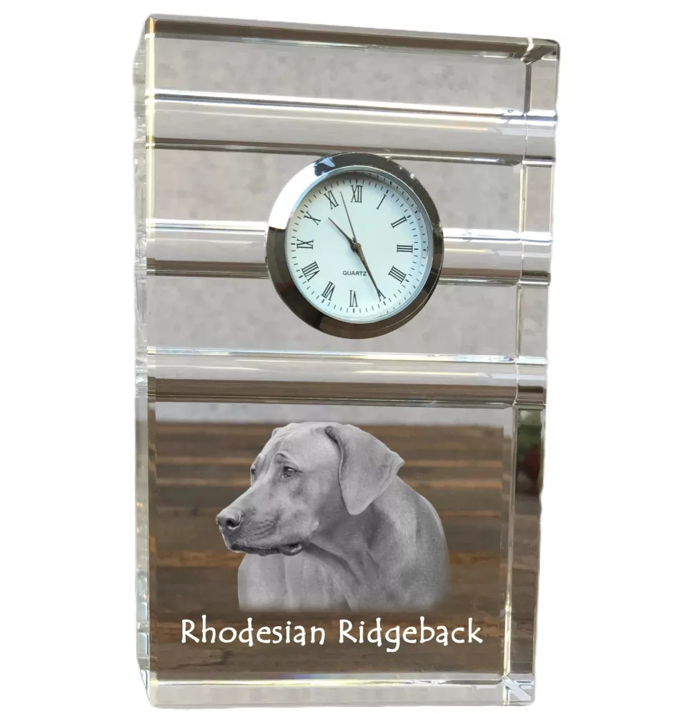 Chien de Rhodésie à crête dorsale, Rhodesian ridgeback - une horloge en verre avec une photo, une photo de chien dans un cristal, une horloge de bureau personnalisée de la marque Art-Dog