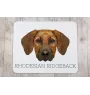 Chien de Rhodésie à crête dorsale, Rhodesian ridgeback - tapis de souris géométrique avec photo et inscription Art-Dog