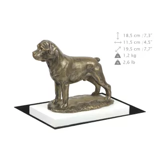 Rottweiler, Bouvier allemand - statuette de chien, figurine sur un socle blanc, trophée pour exposition de chiens de la marque Art-Dog