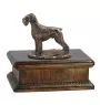 Schnauzer III - urne pour cendres de chien, urne personnalisée avec une statuette, urne en bois avec un chien de la marque Art-Dog