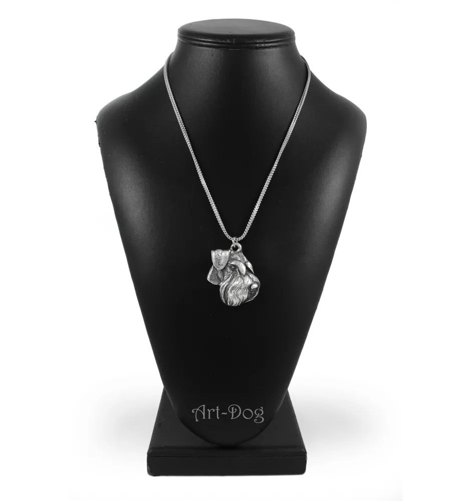 Schnauzer IV - un collier avec un chien, un pendentif de chien sur une chaîne en argent, un bijou unique de la marque Art-Dog