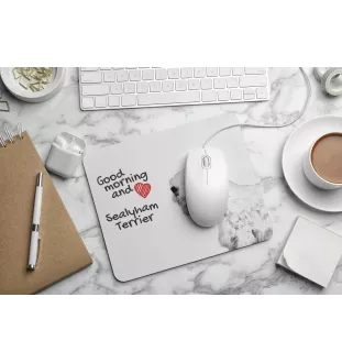 Sealyham Terrier - Mauspad mit Druck, personalisiertes Mauspad mit Hund, einzigartiges Gadget für Büroangestellte von Art-Dog.