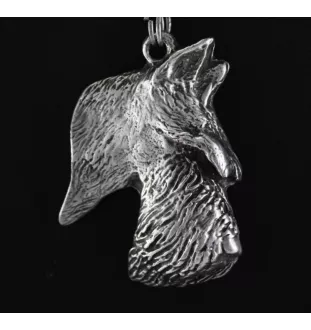 Terrier écossais, Scottish terrier - un collier avec un chien, un pendentif de chien sur une chaîne en argent, un bijou unique de la marque Art-Dog