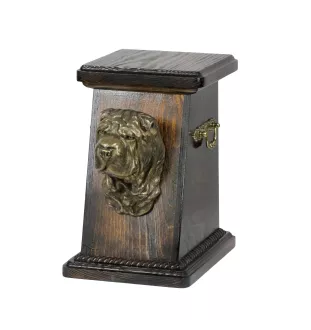 Shar Pei - urne pour les cendres d'un chien, une urne élégante avec une statuette, une urne commémorative avec un buste de chien de la marque Art-Dog
