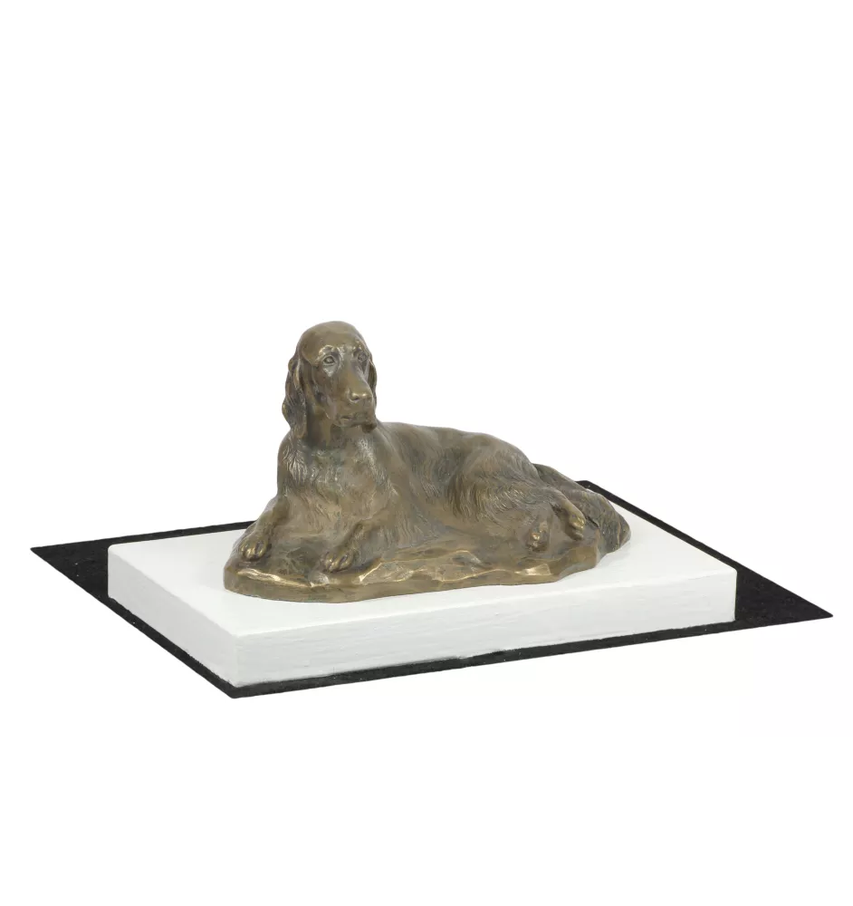 Setter anglais, Setter laverack - statuette de chien, figurine sur un socle blanc, trophée pour exposition de chiens de la marque Art-Dog