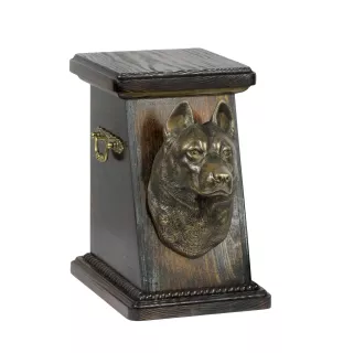 Siberian Husky, Chukcha - urn for dog ashes, elegant urn with a statue, commemorative urn with a bust of a dog by Art-Dog brand