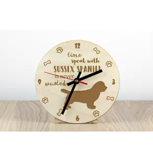 Sussex Spaniel - horloge avec chien, horloge en bois avec gravure, horloge personnalisée par Art-Dog