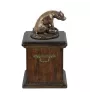 Staffordshire Bull Terrier, Staffordshire Bullterrier II eine Urne für die Asche des Hundes, eine Urne mit einer Statue, eine elegante Urne im klassischen Stil der Marke Art-Dog