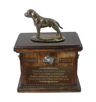 Staffordshire Bull Terrier, Staffordshire Bullterrier - Eine Urne für die Asche eines Hundes, eine Urne mit einer Statue, eine personalisierte Hundeurne von der Marke Art-Dog.