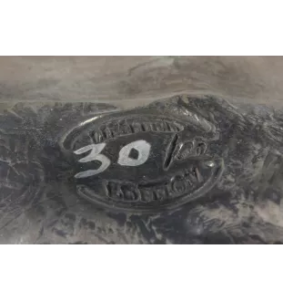 Staffordshire Bull Terrier, Staffie - une statuette exclusive de chien, une décoration intérieure de luxe, une édition limitée de figurines de la marque Art-Dog