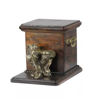 Staffordshire Bull Terrier, Staffordshire Bullterrier II - Eine Urne für die Asche eines Hundes mit einer Statuette, eine elegante Urne für einen Hund, eine außergewöhnliche Urne mit dem Porträt eines