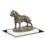 Staffordshire Bull Terrier, Staffordshire Bullterrier III - Hundestatue, Figur auf weißem Sockel, Trophäe für die Art-Dog-Hundeaustellung.