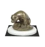 Staffordshire Bull Terrier statuetka na białym drewnie Art-Dog