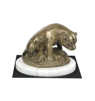 Staffordshire Bull Terrier statuetka na jasnym kamieniu Art-Dog