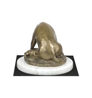 Staffordshire Bull Terrier, Staffordshire Bullterrier II - Hundestatue, Figur auf weißem Marmor, Trophäe für die Art-Dog-Hundeaustellung