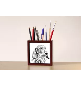 Jamnik szorstkowłosy I stojak na długopisy z psem Art-Dog