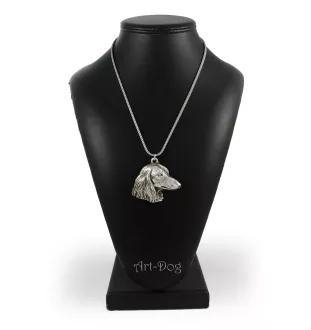 Teckel à poil dur, Chien-saucisse - un collier avec un chien, un pendentif de chien sur une chaîne en argent, un bijou unique de la marque Art-Dog
