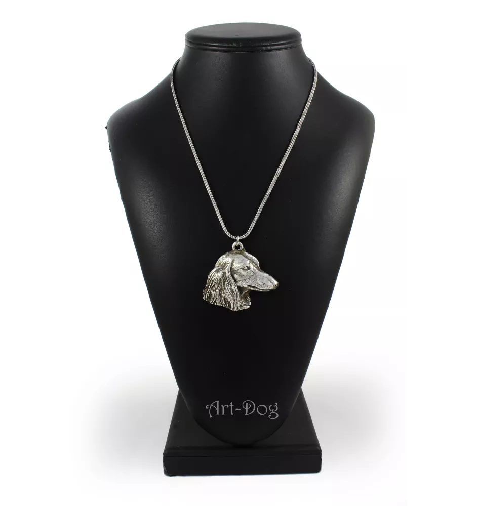 Teckel à poil dur, Chien-saucisse - un collier avec un chien, un pendentif de chien sur une chaîne en argent, un bijou unique de la marque Art-Dog