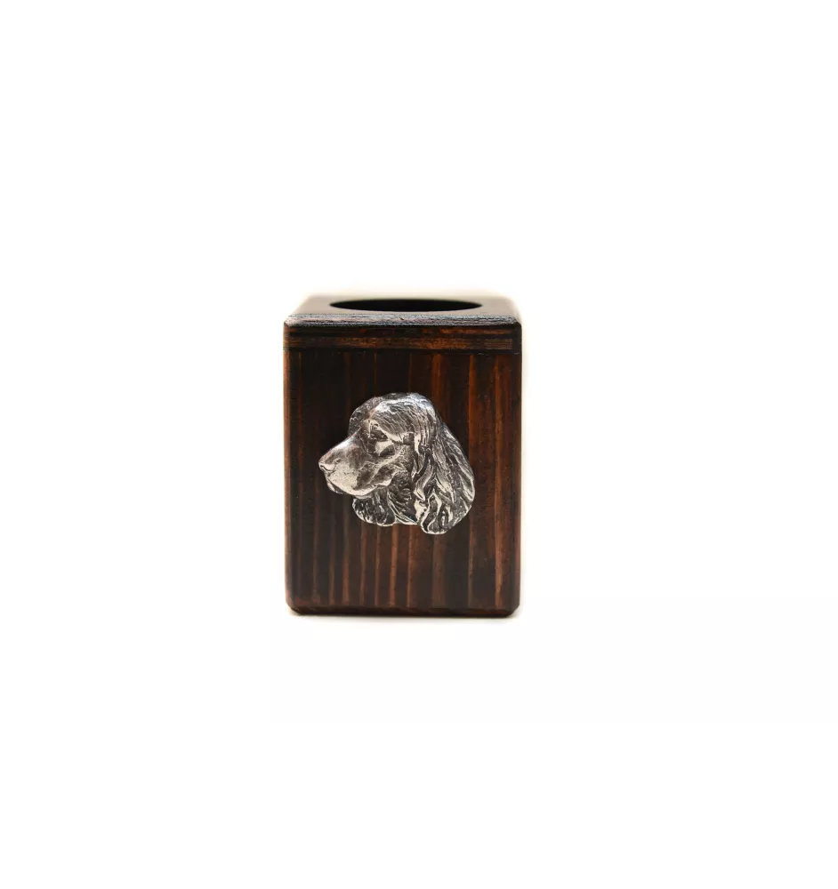 Welsh Springer Spaniel - bougeoir en bois avec un chien, un souvenir unique après la perte d'un chien, une œuvre artisanale de la marque Art-Dog