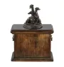 Whippet, Lévrier whippet - une urne pour les cendres d'un chien, une urne avec une statuette, une urne élégante de style classique de la marque Art-Dog