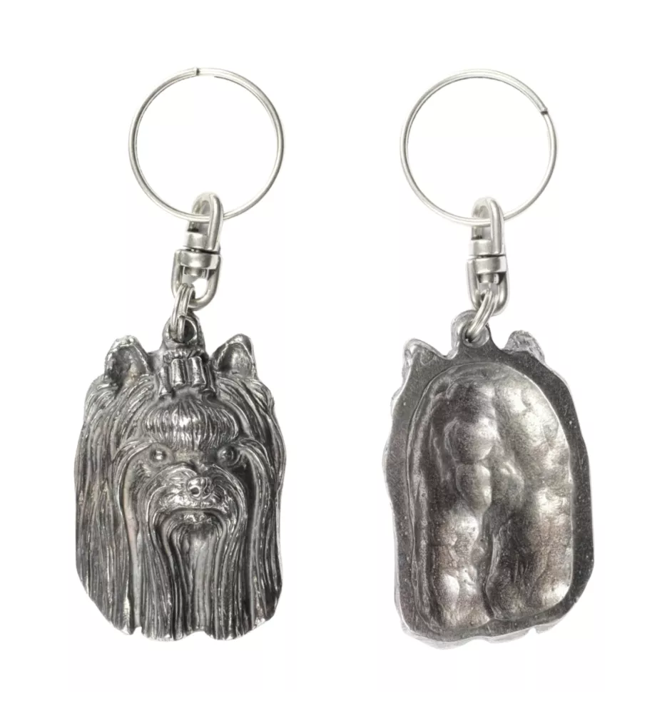 Yorkshire Terrier III - Versilberter Anhänger mit einem Hund in einer dekorativen Box, Handtaschenschmuck, Rucksackanhänger der Marke Art-Dog