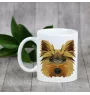 Yorkshire Terrier - Becher mit einem Bild und dem Schriftzug geometrischer Hund Art-Dog