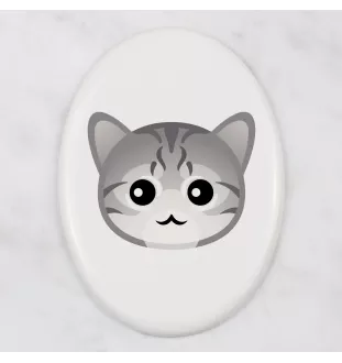 Chat Mau égyptien - une plaque funéraire en céramique avec une illustration et un texte de la marque Art-Dog