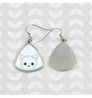 Khao Manee - elegant metal earrings as a gift from the Art-Dog brand