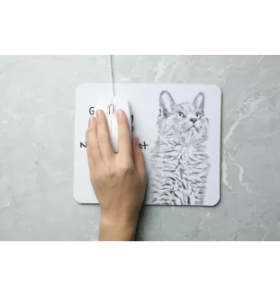 Chat Nebelung - tapis de souris imprimé, tapis de souris personnalisé avec un chat, un gadget unique pour un employé de bureau de la marque Art-Dog