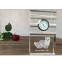 Chat Munchkin - une horloge en verre avec une photo, une photo de chat dans un cristal, une horloge de bureau personnalisée de la marque Art-Dog