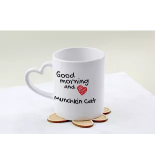 Chat Munchkin - tasse avec un chat, une tasse adorable avec une anse en forme de cœur, un cadeau universel de la marque Art-Dog