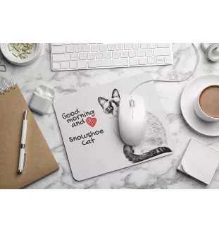 Chat Snowshoe - tapis de souris imprimé, tapis de souris personnalisé avec un chat, un gadget unique pour un employé de bureau de la marque Art-Dog
