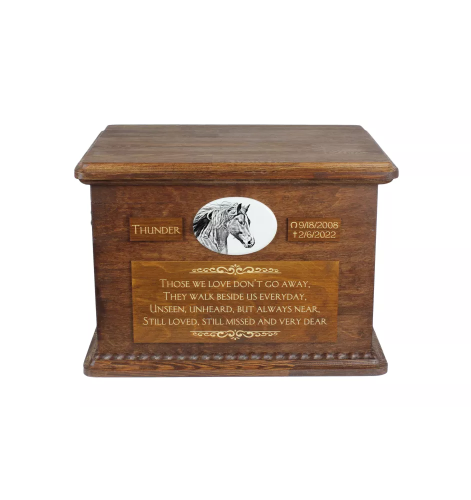 Freiberger - urn for horse ashes, personalized urn with a photo, large box for horse ashes by Art-Dog brand