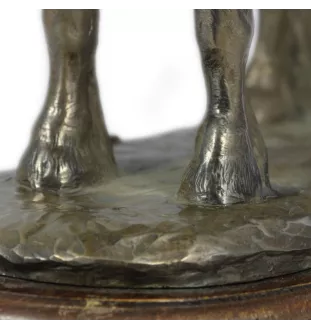 Jument de race Fell Pony - statuette avec un cheval, silhouette de cheval sur du bois, un prix prestigieux dans le concours de la marque Art-Dog