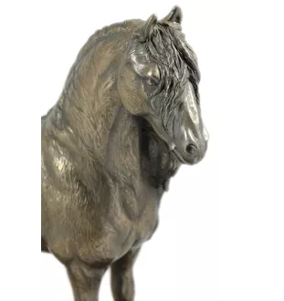 Jument de race Frisonne - statuette avec un cheval, silhouette de cheval sur du bois, un prix prestigieux dans le concours de la marque Art-Dog