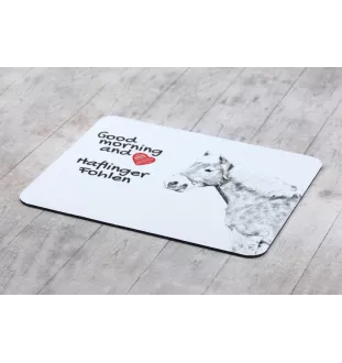 Haflinger Fohlen - Mauspad mit Druck, personalisiertes Mauspad mit Pferd, einzigartiges Gadget für Büroangestellte von Art-Dog.