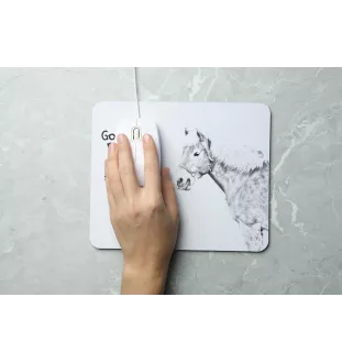 Haflinger Fohlen - Mauspad mit Druck, personalisiertes Mauspad mit Pferd, einzigartiges Gadget für Büroangestellte von Art-Dog.