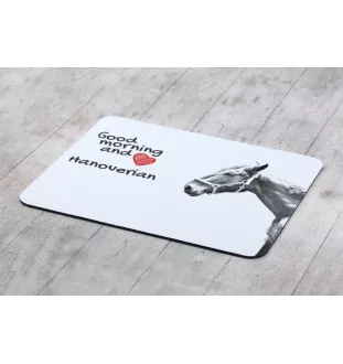 Hanovrien - tapis de souris imprimé, tapis de souris personnalisé avec un cheval, un gadget unique pour un employé de bureau de la marque Art-Dog