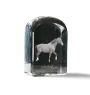 Selle Français - un cube de cristal avec une photo, une photo de cheval dans le cristal, un presse-papiers cubique de la marque Art-Dog