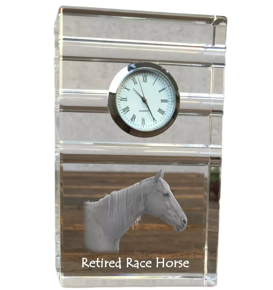 Cheval de course à la retraite - horloge en verre avec photo, photo de cheval dans un cristal, horloge de bureau personnalisée de la marque Art-Dog