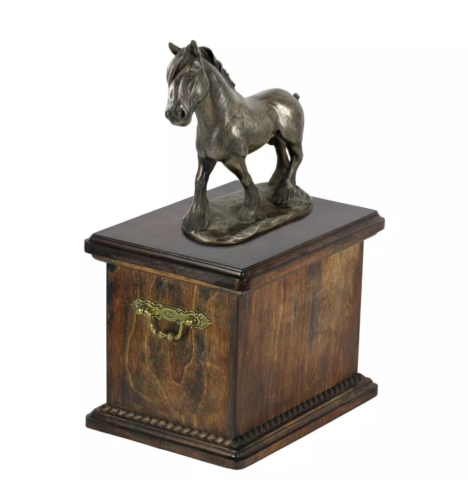 Comté - une urne pour les cendres d'un cheval, une urne avec une statuette, une élégante urne avec un cheval de la marque Art-Dog