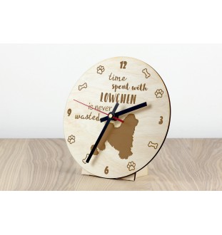 Petit chien lion - horloge avec chien, horloge en bois avec gravure, horloge personnalisée par Art-Dog