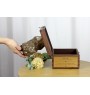 Braque de Weimar, Weimaraner - urne pour les cendres du chien avec une statuette, petite urne pour chien, urne personnalisée avec le buste du chien de la marque Art-Dog