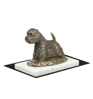 West Highland White Terrier, Weißer Hochlandterrier, Westie - Hundestatue, Figur auf weißem Marmor, Trophäe für die Art-Dog-Hundeaustellung